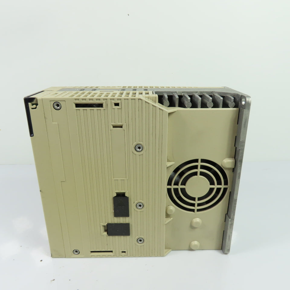 Yaskawa SGDV-3R8A01A002000 Sigma-5 Servopack Servo Drive 500W 3Ph 200-230V