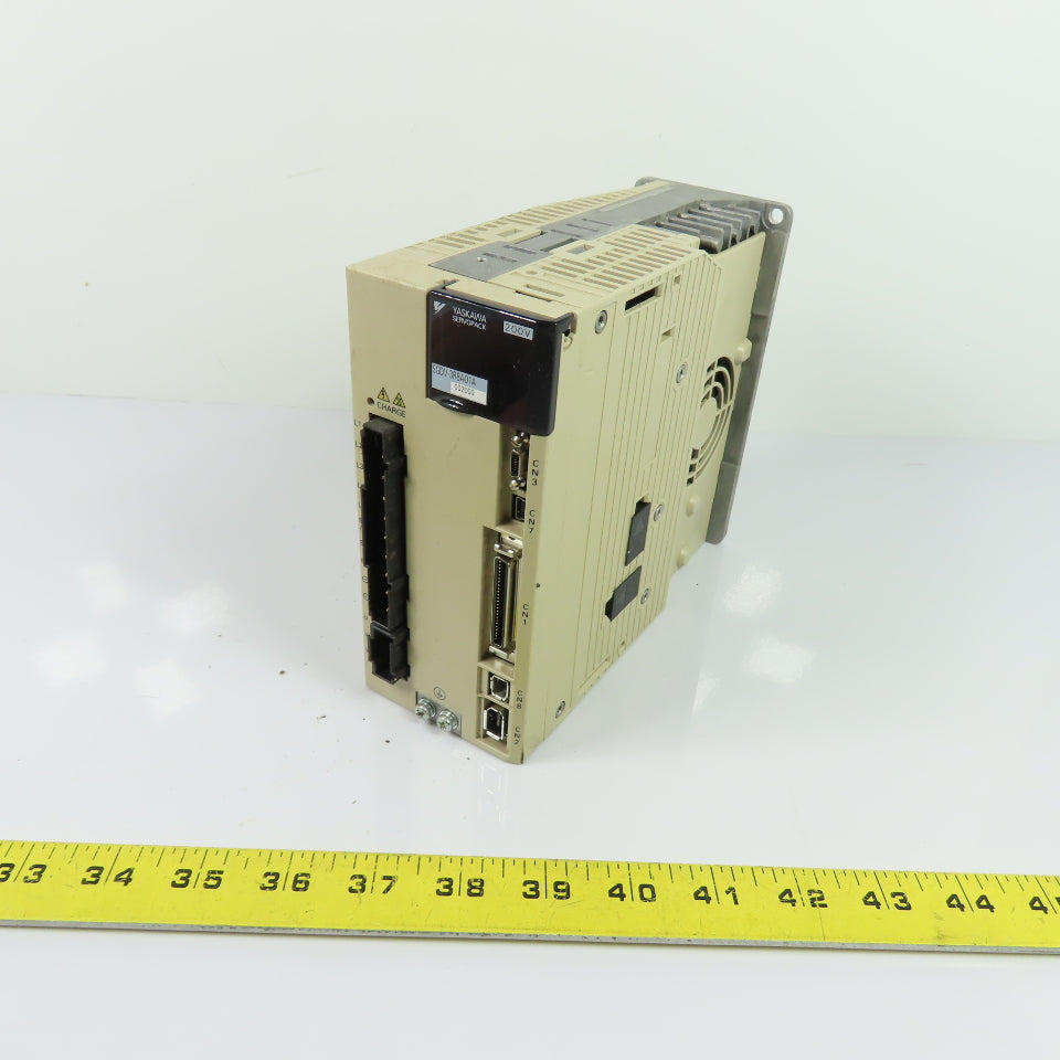 Yaskawa SGDV-3R8A01A002000 Sigma-5 Servopack Servo Drive 500W 3Ph 200-230V
