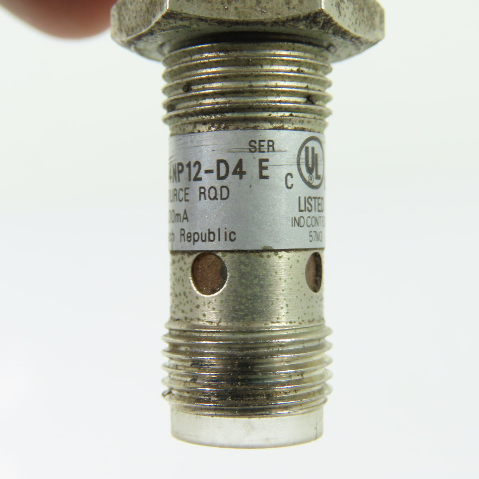 Allen-Bradley 872C-DH4NP12-D4 Inductive Proximity Sensor 10-30VDC 200mA 4-Pin