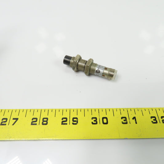 Allen-Bradley 872C-DH4NP12-D4 Inductive Proximity Sensor 10-30VDC 200mA 4-Pin
