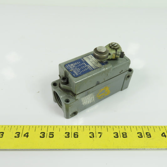 Square D AW-12 Class 9007 Type AW-12 Series C Heavy Duty Limit Switch
