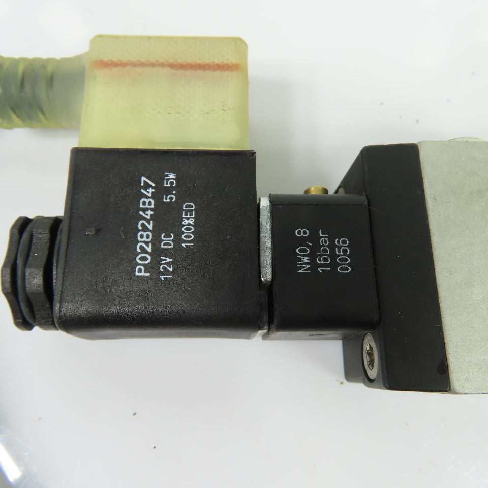 Parker P2LBX592ESHDDB47 Viking Xtreme Directional Control Valve 12VDC 230 PSI