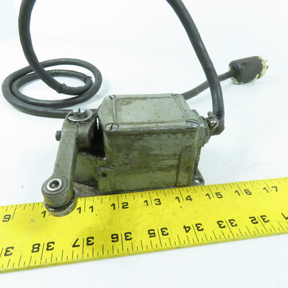 Square D Class 9007 120V-600V AC/DC Lever Action Limit Switch