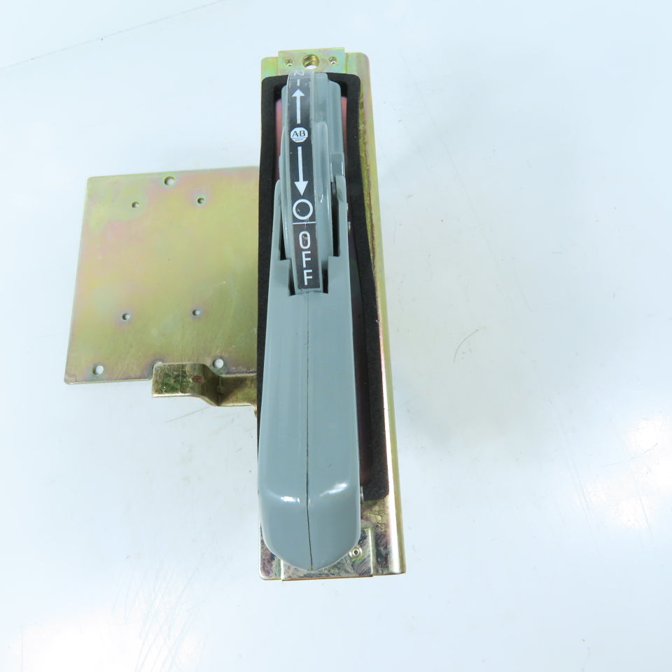 Allen-Bradley Operating Handle Mechanism for Circuit Breaker