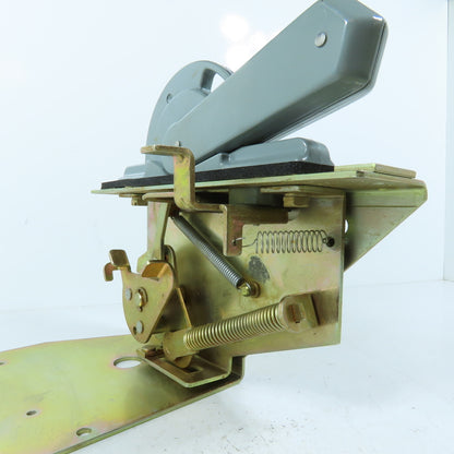 Allen-Bradley Operating Handle Mechanism for Circuit Breaker