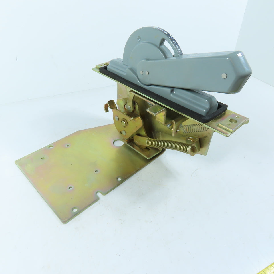 Allen-Bradley Operating Handle Mechanism for Circuit Breaker
