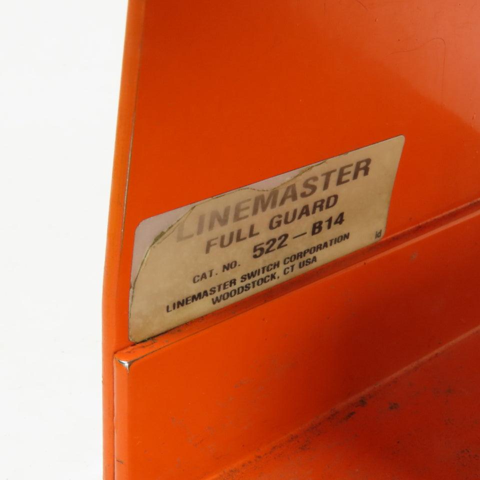 Linemaster 522-B14 491-SC3 10A 125VAC 1/2HP Foot Pedal Switch W/ Guard NEMA 1
