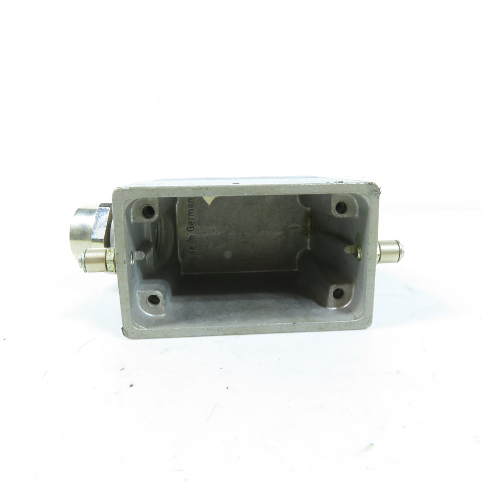 T&B SH610 Pos-E-Kon Heavy Duty Connector Hood Side Entry
