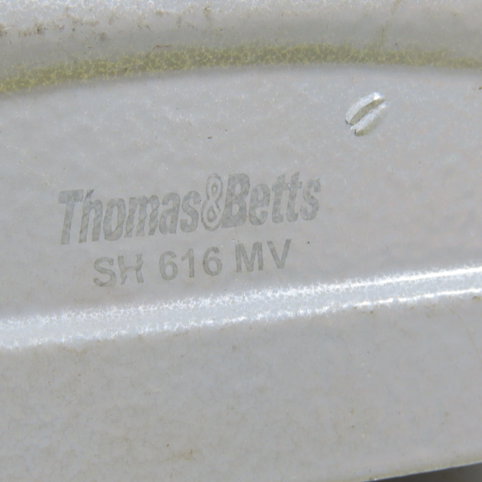 Thomas & Betts SH 616 MV Pos-E-Kon Heavy Duty Connector Hood Side Entry
