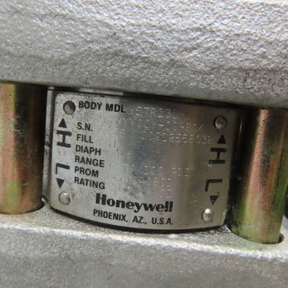 Honeywell YSTR13D-21A-1C0 ST3000 Transmitter 0-30 PSI 11-42VDC W/Diaphragm Seals