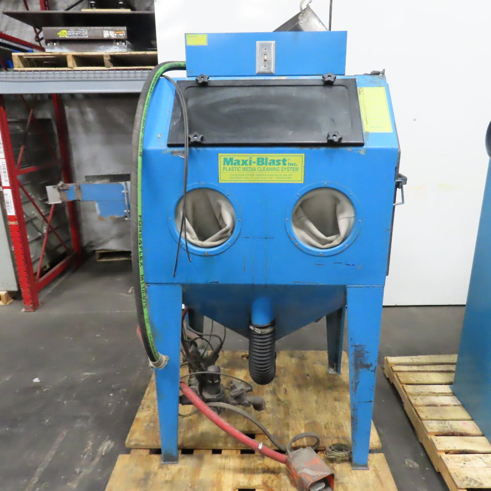 Maxi-Blast 3630PD 36"x30" Plastic Media Cleaner Pressure Blast Cabinet w/ Filter