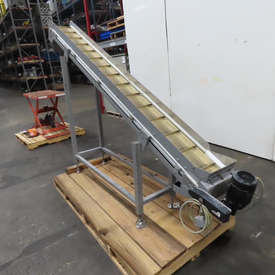 RNA 102" x 9" Incline Cleated Belt Conveyor 230/400V 3Ph 59" Discharge 6.5FPM