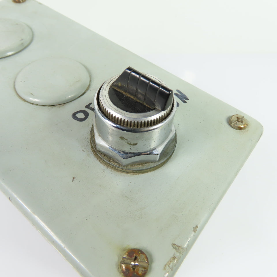 Hoffman E3PBX 8"x4"x5" Pushbutton Enclosure Station W/ On/Off Switch