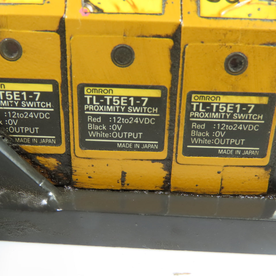 Omron TL-T5E1-7 Proximity Switches W/ Steel Bracket 12-24VDC Lot of 3
