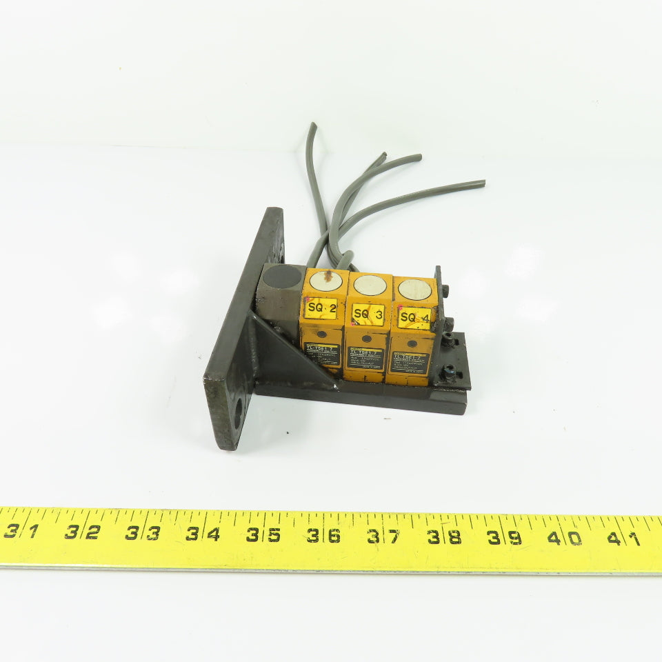 Omron TL-T5E1-7 Proximity Switches W/ Steel Bracket 12-24VDC Lot of 3