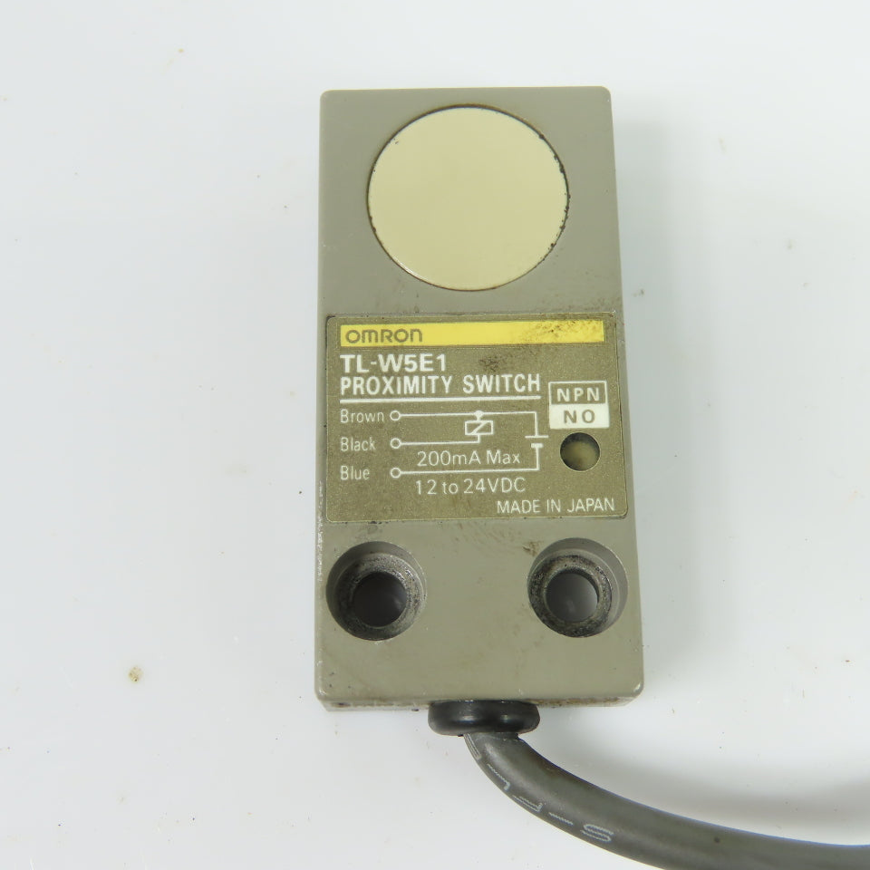Omron TL-W5E1 Proximity Switch NPN NO 12-24VDC