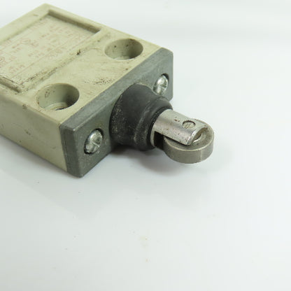 Omron D4C-1632 Limit Switch Roller Plunger 2A 250VAC IP67