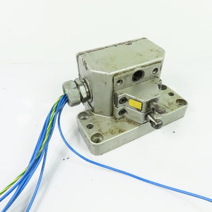 Yamatake Honeywell LDZ-5312 250V AC/DC Multiple Limit Switch 2 Position