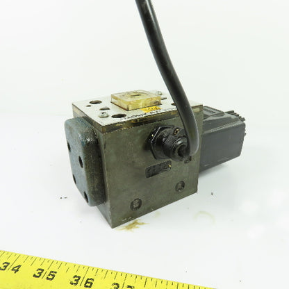 Uchida-Rexroth 3WE10A-AG/AW100-00NPL Hydraulic Directional Control Valve AC 100V