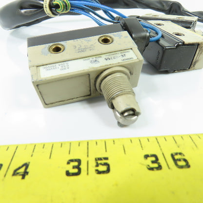 Omron ZC-Q2255 Limit Switches A300 0.5A 125VDC 0.25A 250VDC Lot of 3