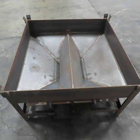 Stackable Custom Steel Bulk Dry Material Mobil Hopper W/ Manual Dump Gate