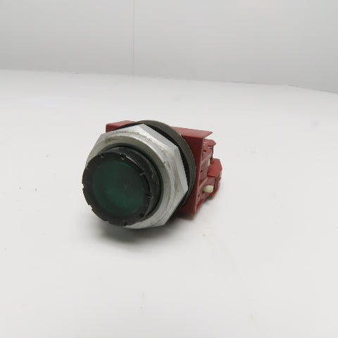 Siemens-Allis P30PLF1 Green Illuminated Momentary Contact Switch