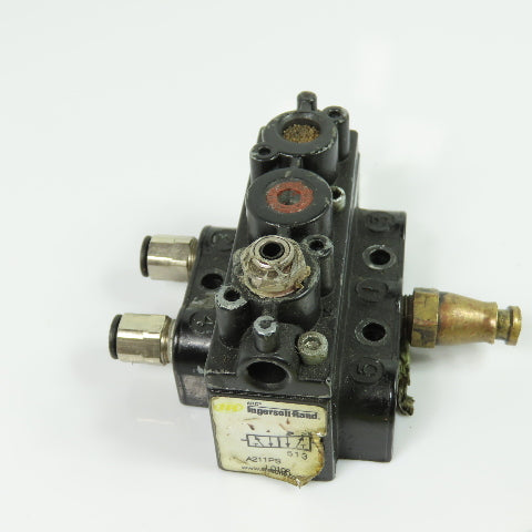 ARO Ingersoll Rand A211PS Pneumatic Air Pilot Control Valve 1/8" NPT