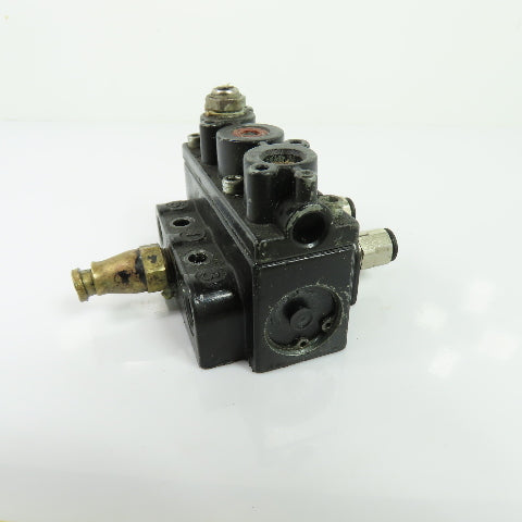 ARO Ingersoll Rand A211PS Pneumatic Air Pilot Control Valve 1/8" NPT