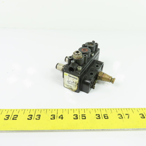 ARO Ingersoll Rand A211PS Pneumatic Air Pilot Control Valve 1/8" NPT