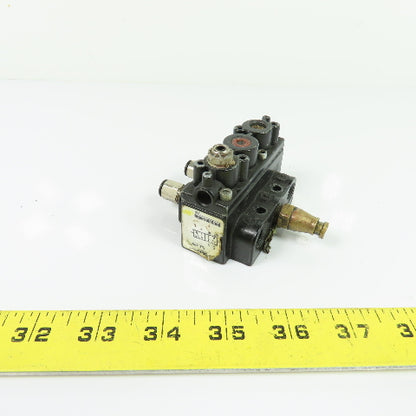 ARO Ingersoll Rand A211PS Pneumatic Air Pilot Control Valve 1/8" NPT