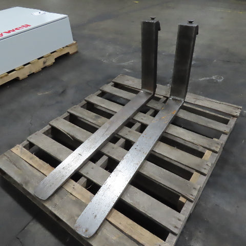 Cascade 7000025 4" x 40" Pin Lock Forklift Forks Class II 16" Carriage Set of 2