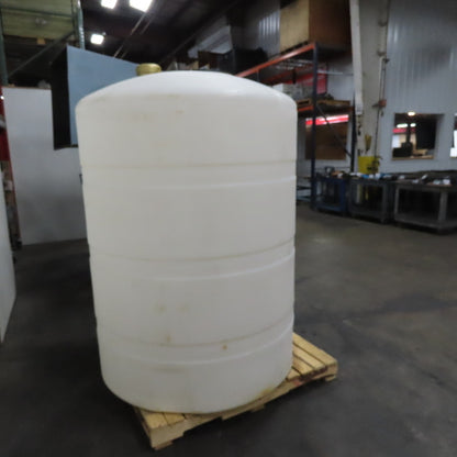 Norwesco 500 Gallon Vertical Non Corrosive Poly Chemical Storage Tank