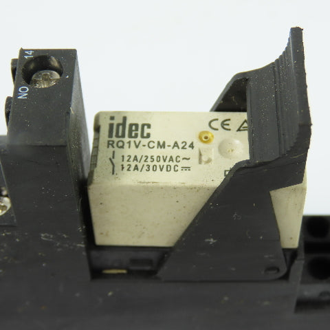 IDEC SQ1V-07B RQ1V-CM-A24 Relay W/ Socket Base 12A 250VAC 24V Coil Lot Of 2