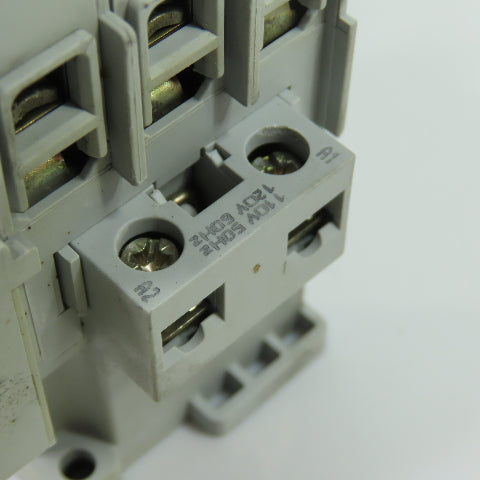 Allen-Bradley 100-C30*00 Contactor 120V Coil W/ 193-EA1HC 12-37A Overload Relay