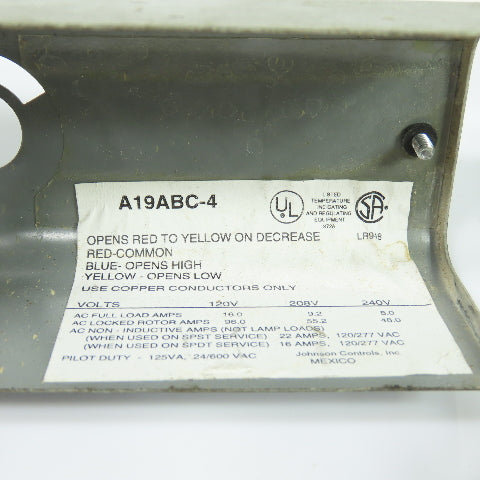 Johnson Controls A19ABC-4 Temperature Control Switch 120/277V