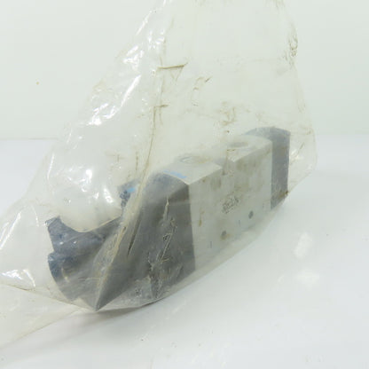 Festo VUVS-L30-M52-MD-N38-F8-16BA1 Pneumatic Solenoid Valve 36-145PSI 110/120VAC