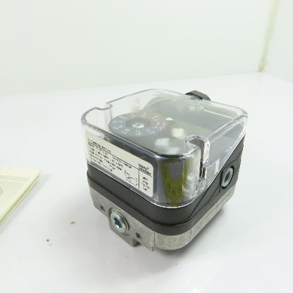 Kromschroder 84447822 DG50T Gas Pressure Switch 1/4" NPT 1-20 in wc 2.5-50mbar