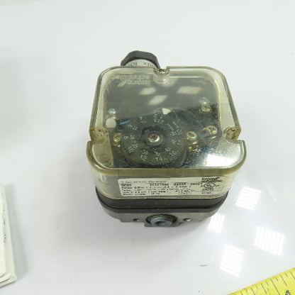 Kromschroder 84447822 DG50T Gas Pressure Switch 1/4" NPT 1-20 in wc 2.5-50mbar