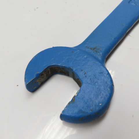 Heavy Duty Double Open End Cast Service Wrench 2-1/2" To 1-13/16"