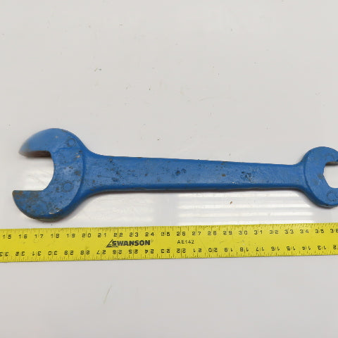 Heavy Duty Double Open End Cast Service Wrench 2-1/2" To 1-13/16"