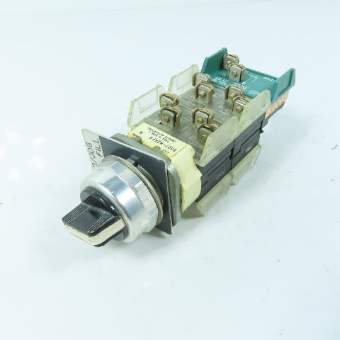 Allen-Bradley 800T-N2KF4 Selector Switch 3 Position 800T-XD2R Logic Reed 600V