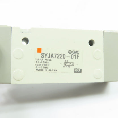 SMC SYJA7220-01F Pneumatic Air Directional Control Valve 0.7MPa