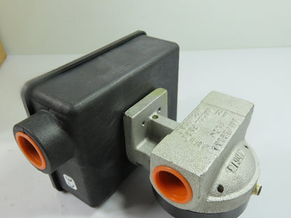 UFM Universal Flow Monitors SN-ASB6GM-6-850V.9-A1NR Flow Meter Switch 6 GPM NEW