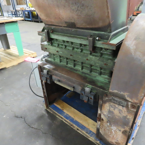 Rapid 600-C 25HP Plastic Granulator Grinder Recycler 3Ph 230/460V 24"x12" Intake