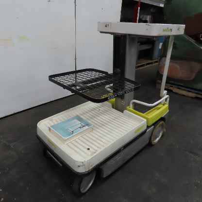 Crown WAV50-84 Warehouse Order Picker Aerial Work Assist Man Platform 84" Lift