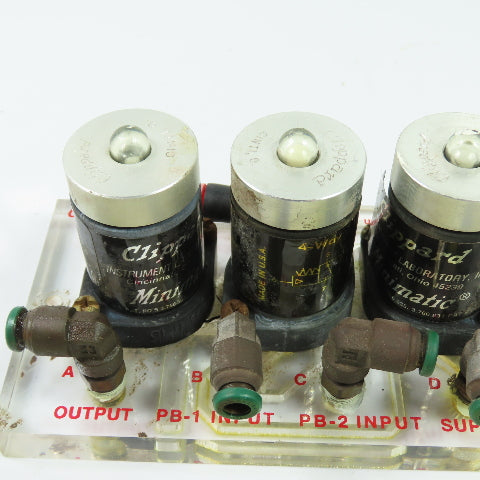 Clippard Minimatic CM-023 Two Hand No Tie Down Circuit Manifold W/ Pilot Valves