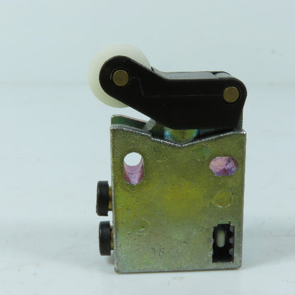 Parker PXC-M52 Pneumatic 3/2 Way Limit Switch 5/32 Push To Connect