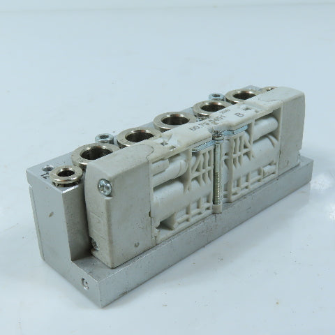 Dalmec 00.79.0451 Air Piloted Valve 5 Port 5/16 Push To Connect W/ Manifold