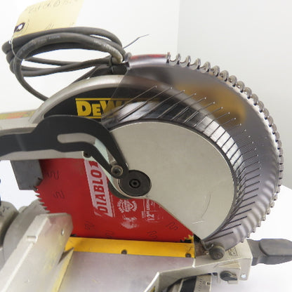 DeWalt DW715 12" Compound Miter Saw 120VAC 15A 4000RPM 90°