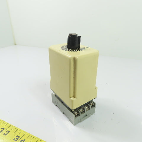 Square D 9050 JCK11V20 On Delay Electrical Timing Relay 120VAC 110VDC w/ Base